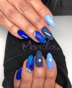 W niebieskich odcieniach💎 #nails #nailstagram #nails2inspire #gelnails #nailshybrid #paznokcie #paznokciezelowe #korektapaznokci #zdobimybolubimy #niebieskiepaznokcie #salonkosmetyczny #sosnowiec
